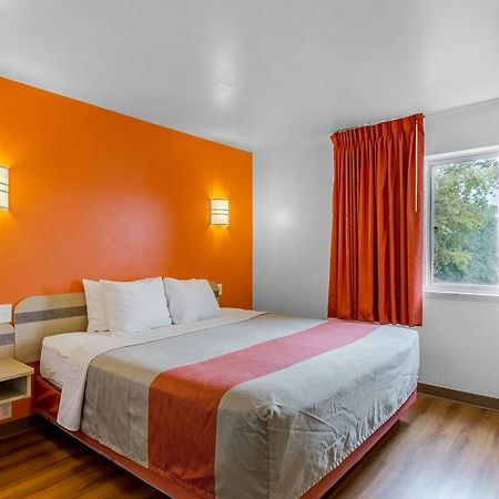 Motel 6-Baraboo, Wi - Lake Delton-Wisconsin Dells Εξωτερικό φωτογραφία