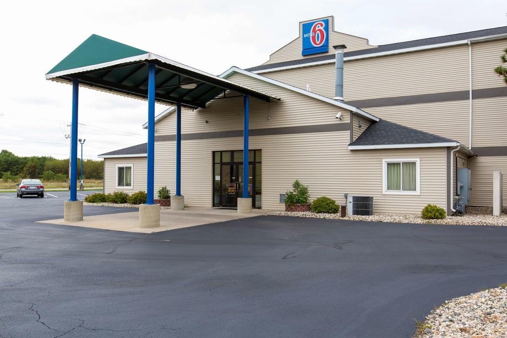 Motel 6-Baraboo, Wi - Lake Delton-Wisconsin Dells Εξωτερικό φωτογραφία