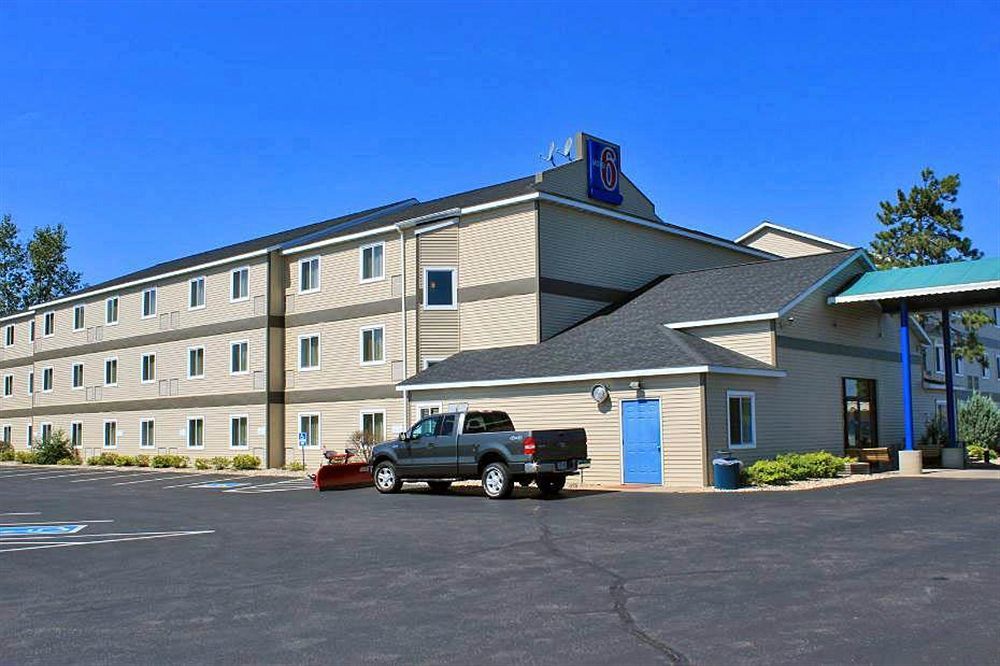 Motel 6-Baraboo, Wi - Lake Delton-Wisconsin Dells Εξωτερικό φωτογραφία